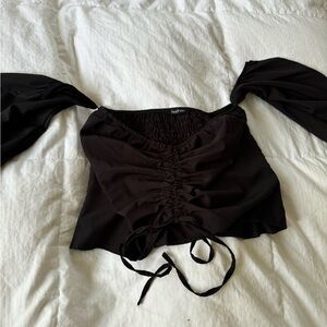 Black cropped puffy sleeve top